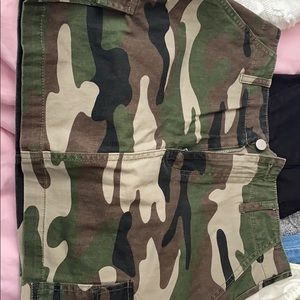 Camo skirt